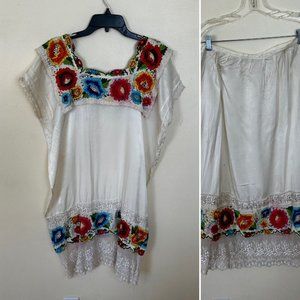 Vintage Womens Satin Tunic Top & Maxi Skirt Set Multicolored Floral Embroidery